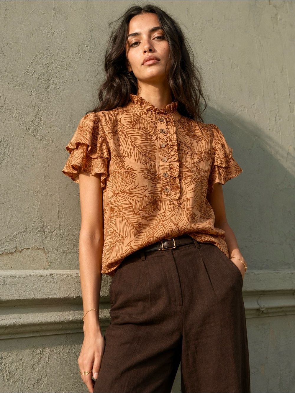 EASEL NWT Tropical Leaf Print Ruffle Flutter Sleeve Blouse, Size S